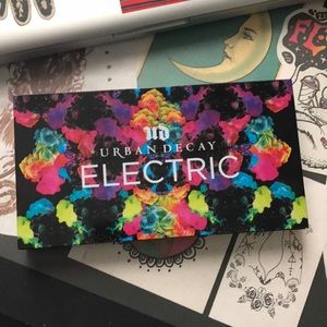Urban decay electric palette
